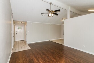 20250 Telegraph Square Ln in Katy, TX - Building Photo - Building Photo