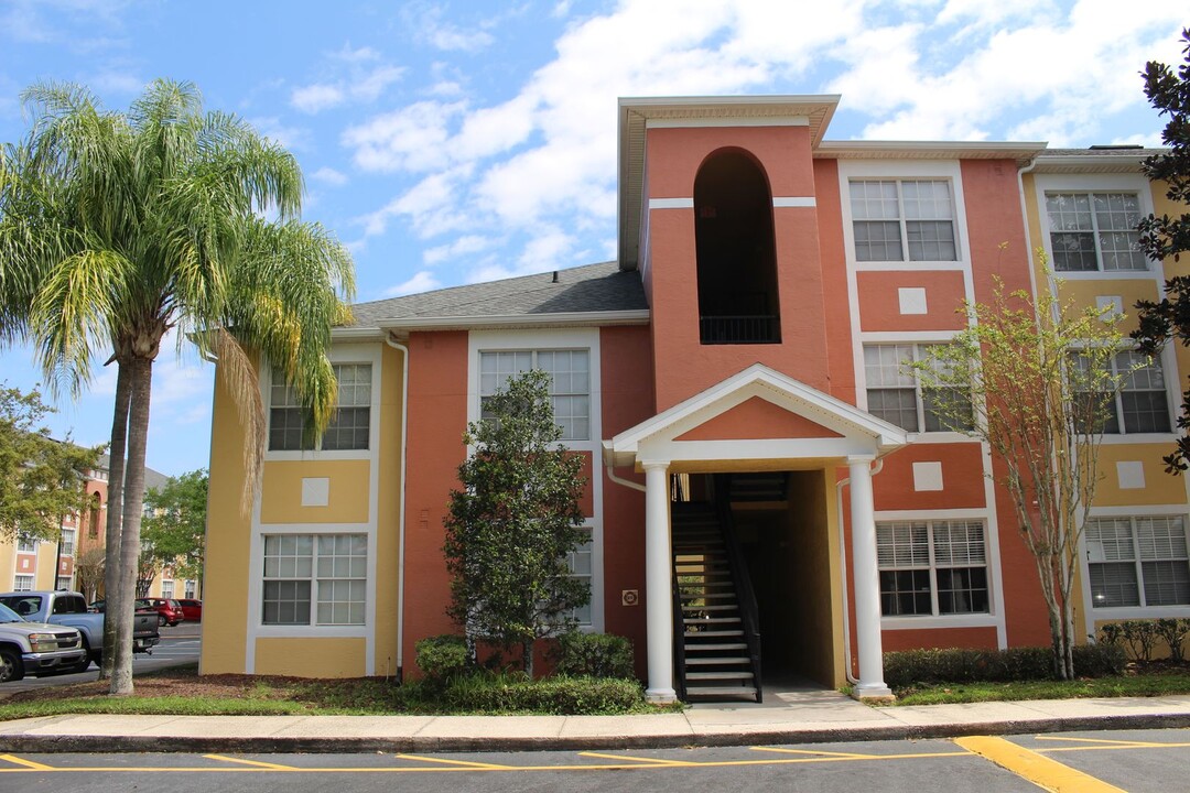 10855 Windsor Walk Dr in Orlando, FL - Building Photo