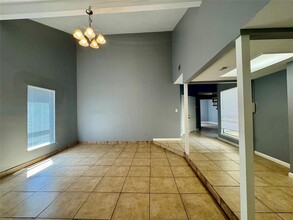 12011 Carriage Ridge Ct in Houston, TX - Building Photo - Building Photo