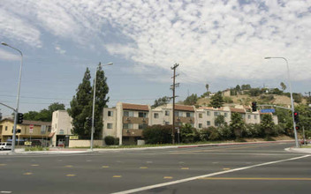 3811 N Figueroa St in Los Angeles, CA - Building Photo - Building Photo