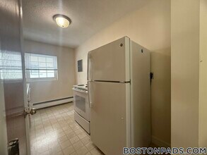 11 Brattle St in Arlington, MA - Foto de edificio - Building Photo