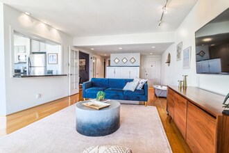 163 Paseo De La Concha in Redondo Beach, CA - Building Photo - Building Photo