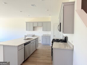 2557 Adventure Way in Atlanta, GA - Building Photo - Building Photo