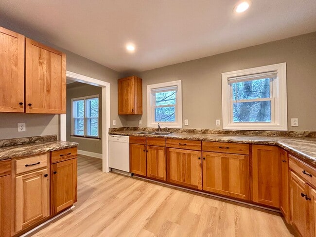 property at 297 W Larch Ave