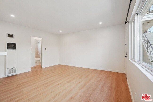 1635 Colby Ave in Los Angeles, CA - Building Photo - Building Photo