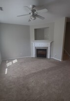 8180 Oakley Cir in Union City, GA - Building Photo