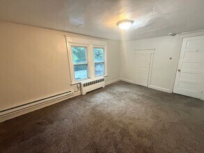 3118 Delsea Dr-Unit -Apt B in Franklin, NJ - Building Photo - Building Photo