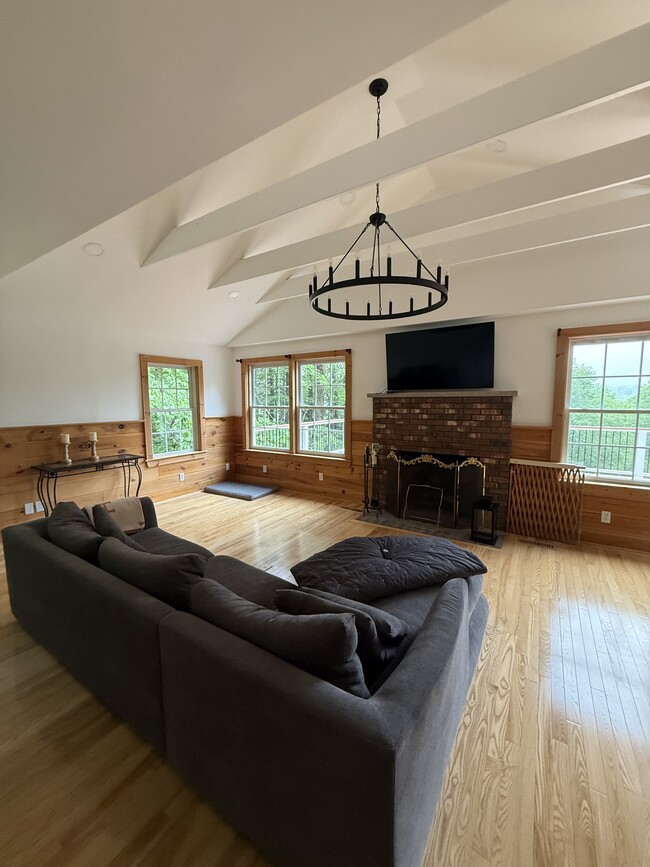 property at 226 Tracy Farm Rd