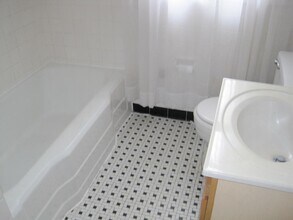 1532 Burney Lane in Cincinnati, OH - Building Photo - Building Photo