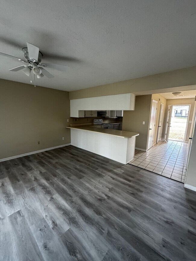 365 Catherine Dr in Columbia, MO - Building Photo - Building Photo