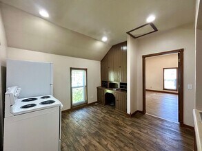 1633 Peck St-Unit -2 in Muskegon, MI - Building Photo - Building Photo