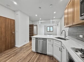 71-11 72nd St in Queens, NY - Building Photo - Building Photo