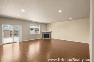 7077 NW 167th Ave in Portland, OR - Building Photo - Building Photo