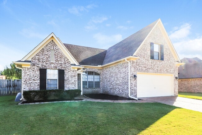 35 Barkridge Dr in Oakland, TN - Foto de edificio - Building Photo