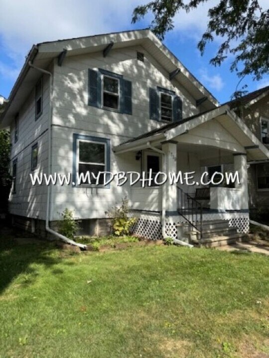 1719 Tecumseh St in Fort Wayne, IN - Building Photo