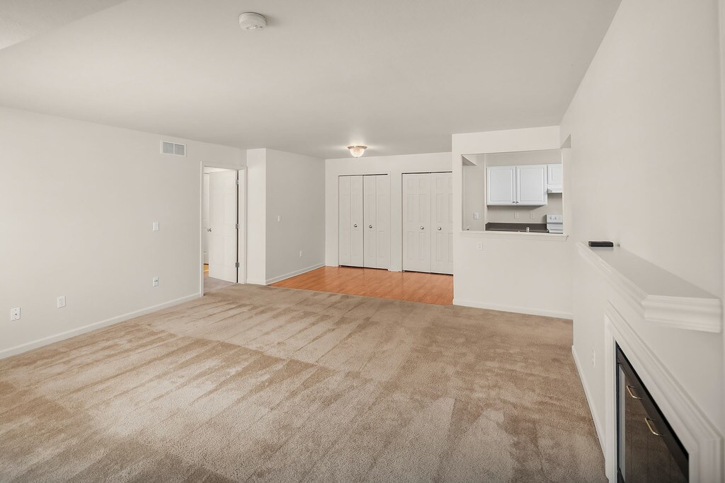 Mallard Pond Apartments & Condos in Howell, MI