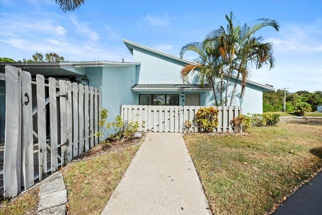 property at 431 Jupiter Lakes Blvd