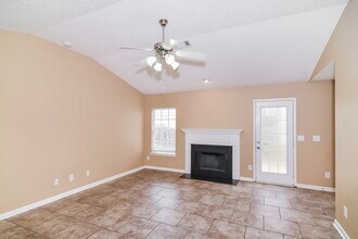 310 Sarna Dr in La Vergne, TN - Building Photo - Building Photo