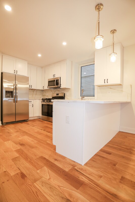 2308 W Foster Ave-Unit -1 in Chicago, IL - Building Photo - Building Photo