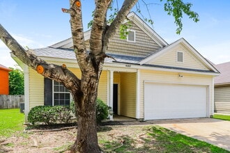 4683 Waterfront Oak Dr in Memphis, TN - Building Photo - Building Photo