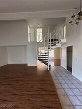 4571 Catherine Ln in Las Vegas, NV - Foto de edificio - Building Photo
