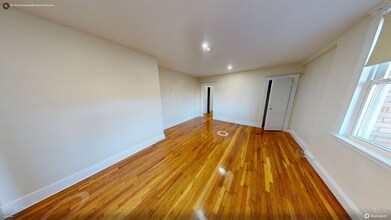 1626 Commonwealth Ave, Unit 9 in Boston, MA - Building Photo - Building Photo