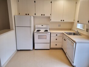 635 El Dorado Ave in Oakland, CA - Foto de edificio - Building Photo