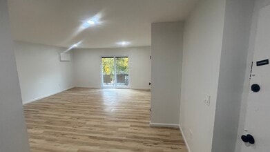 510 Stuyvesant Ave, Unit 2 in Irvington, NJ - Building Photo - Building Photo