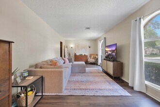 4514 Briar Forrest in San Antonio, TX - Building Photo - Building Photo