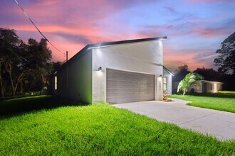 2289 Logsdon St in North Port, FL - Building Photo - Building Photo