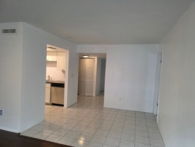 605 N Keene Rd in Clearwater, FL - Building Photo - Building Photo