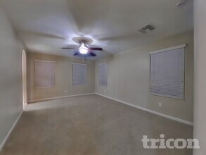 12570 W Mazatzal Dr in Peoria, AZ - Foto de edificio - Building Photo