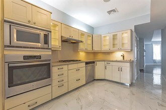 20 51st St-Unit -1 in West New York, NJ - Building Photo - Building Photo