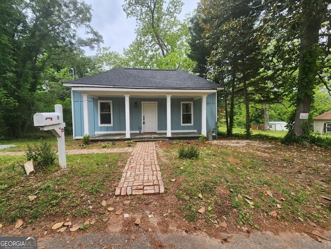 property at 8 Long St