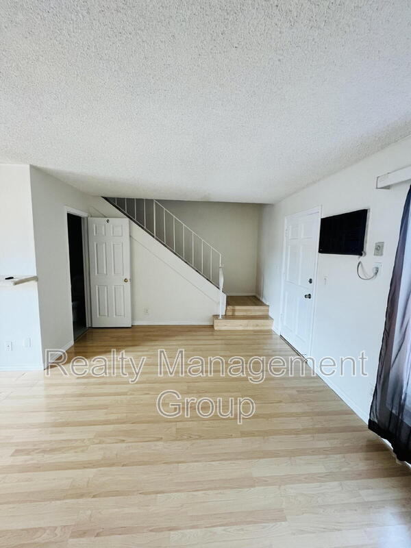 4800 Williamsburg Ln in La Mesa, CA - Building Photo - Building Photo