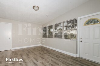 11574 Oleander Dr in Royal Palm Beach, FL - Foto de edificio - Building Photo