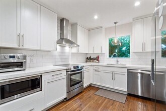 408 Como Ave in Coral Gables, FL - Building Photo - Building Photo