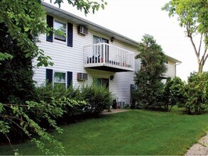 Walnut Street Apartments in Oregon, WI - Foto de edificio - Interior Photo