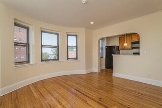 115 Highland Ave, Unit 9 in Somerville, MA - Building Photo - Building Photo