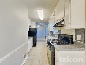 3888 Tree Bark Ln SW in Snellville, GA - Foto de edificio - Building Photo