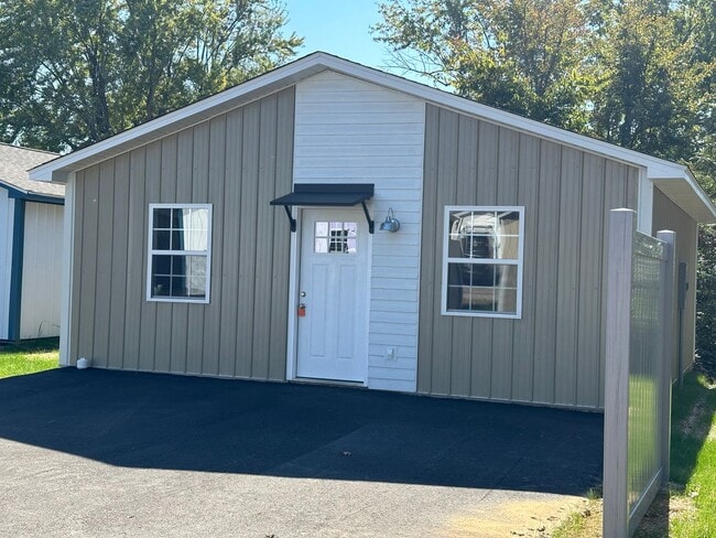 property at 114 Evergreen Pl