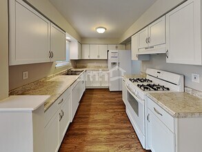 13804 W Jonesport Ct in Plainfield, IL - Building Photo - Building Photo