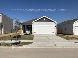 8211 Burnt Orchid Dr in Houston, TX - Building Photo