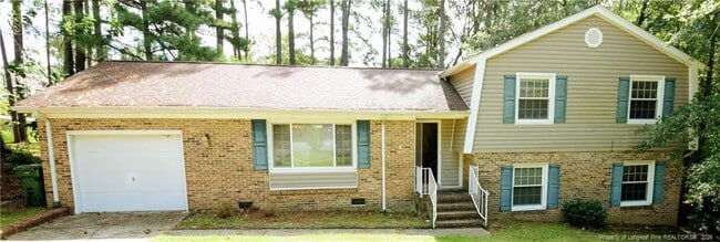 211 Livermore Dr in Fayetteville, NC - Building Photo - Building Photo