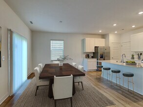 4436 Laughter Ct in Indianapolis, IN - Building Photo - Building Photo