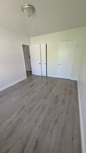 5750 Whitsett Ave, Unit #6 in Los Angeles, CA - Building Photo - Building Photo