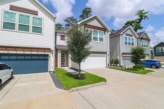 5213 Pinemont Creek Ln in Houston, TX - Building Photo - Building Photo