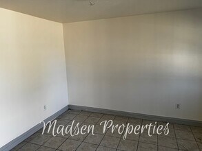 1927 Idora St in Oroville, CA - Building Photo - Building Photo