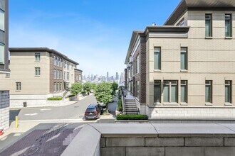 20 Cambridge Wy in Weehawken, NJ - Building Photo - Building Photo