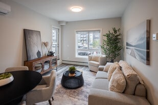 Henday Suites in Edmonton, AB - Building Photo